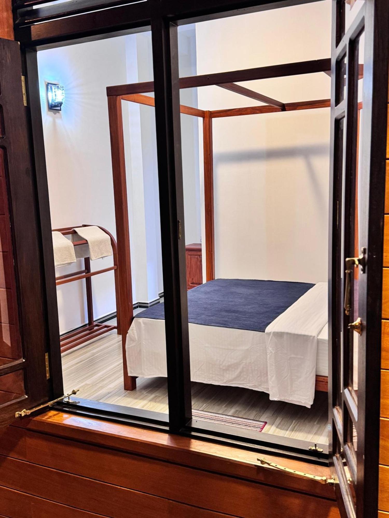 Sun Mount Adams Peak Hotel Nallathanniya Ngoại thất bức ảnh