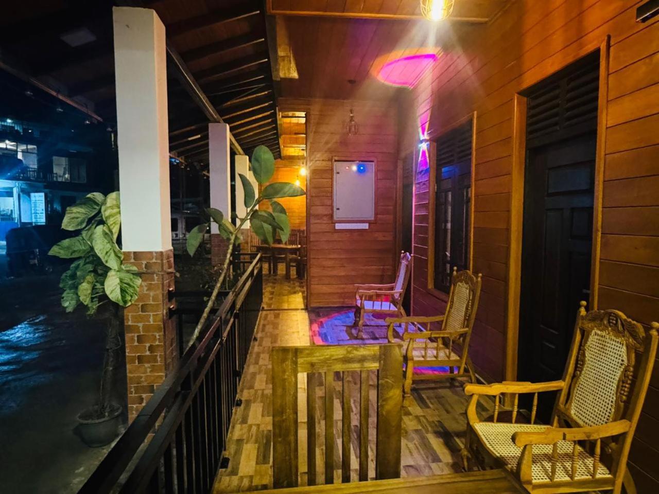 Sun Mount Adams Peak Hotel Nallathanniya Ngoại thất bức ảnh