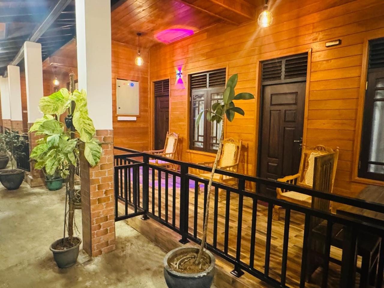 Sun Mount Adams Peak Hotel Nallathanniya Ngoại thất bức ảnh