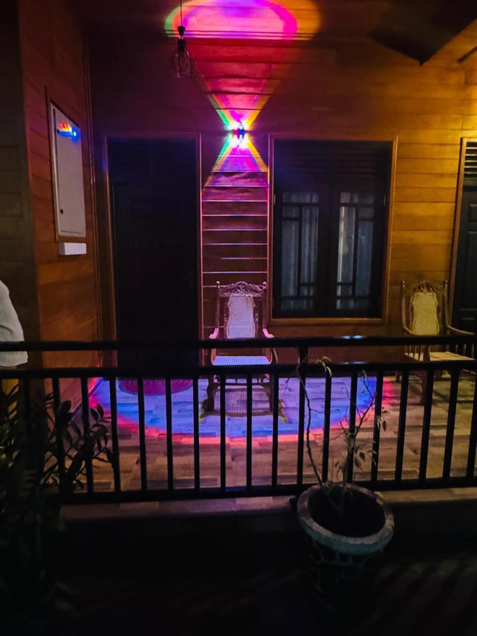 Sun Mount Adams Peak Hotel Nallathanniya Ngoại thất bức ảnh