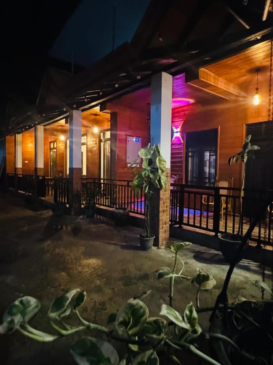 Sun Mount Adams Peak Hotel Nallathanniya Ngoại thất bức ảnh