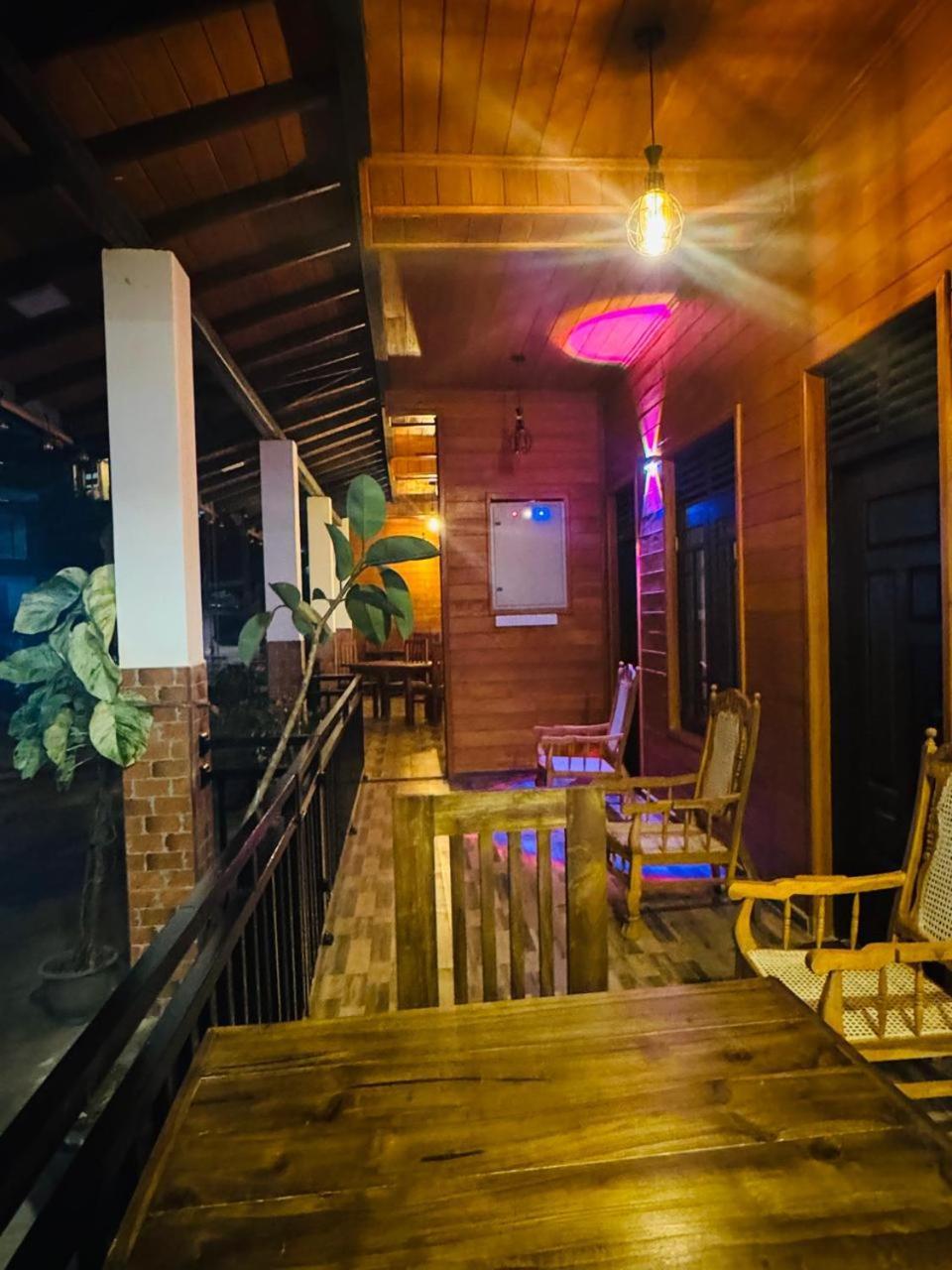 Sun Mount Adams Peak Hotel Nallathanniya Ngoại thất bức ảnh