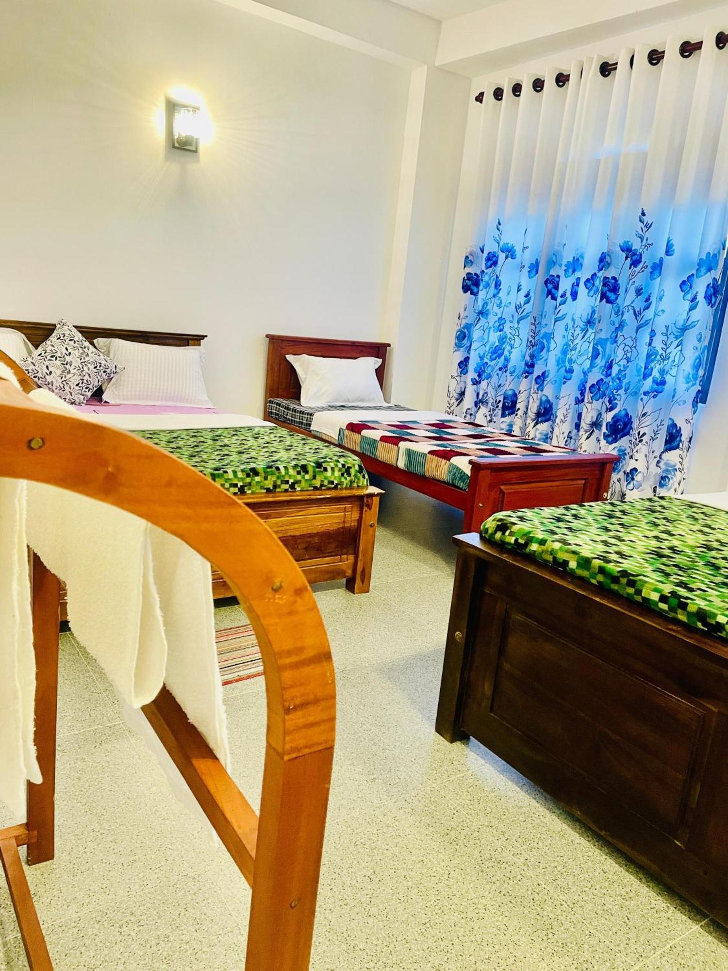 Sun Mount Adams Peak Hotel Nallathanniya Ngoại thất bức ảnh