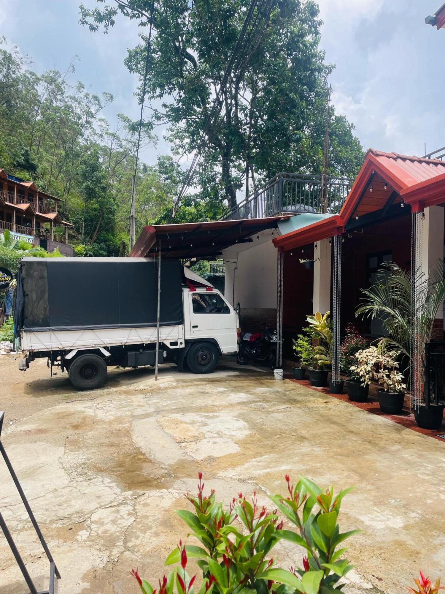 Sun Mount Adams Peak Hotel Nallathanniya Ngoại thất bức ảnh